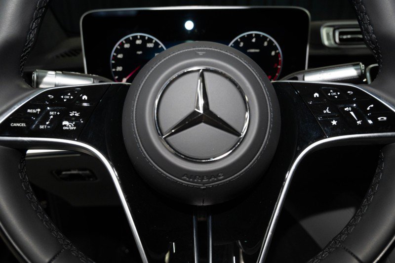 Certified 2025 Mercedes-Benz S 580 4MATIC Sedan image 24