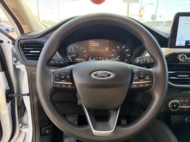 Used 2020 Ford Escape SE image 17