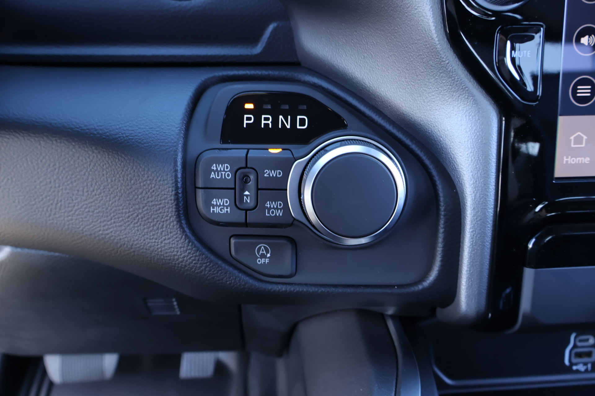 New 2026 RAM 1500 Big Horn AWD/4WD image 9