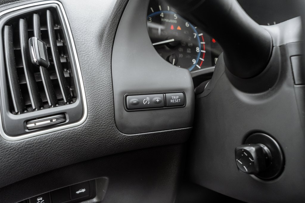 Used 2023 INFINITI Q50 Luxe image 19