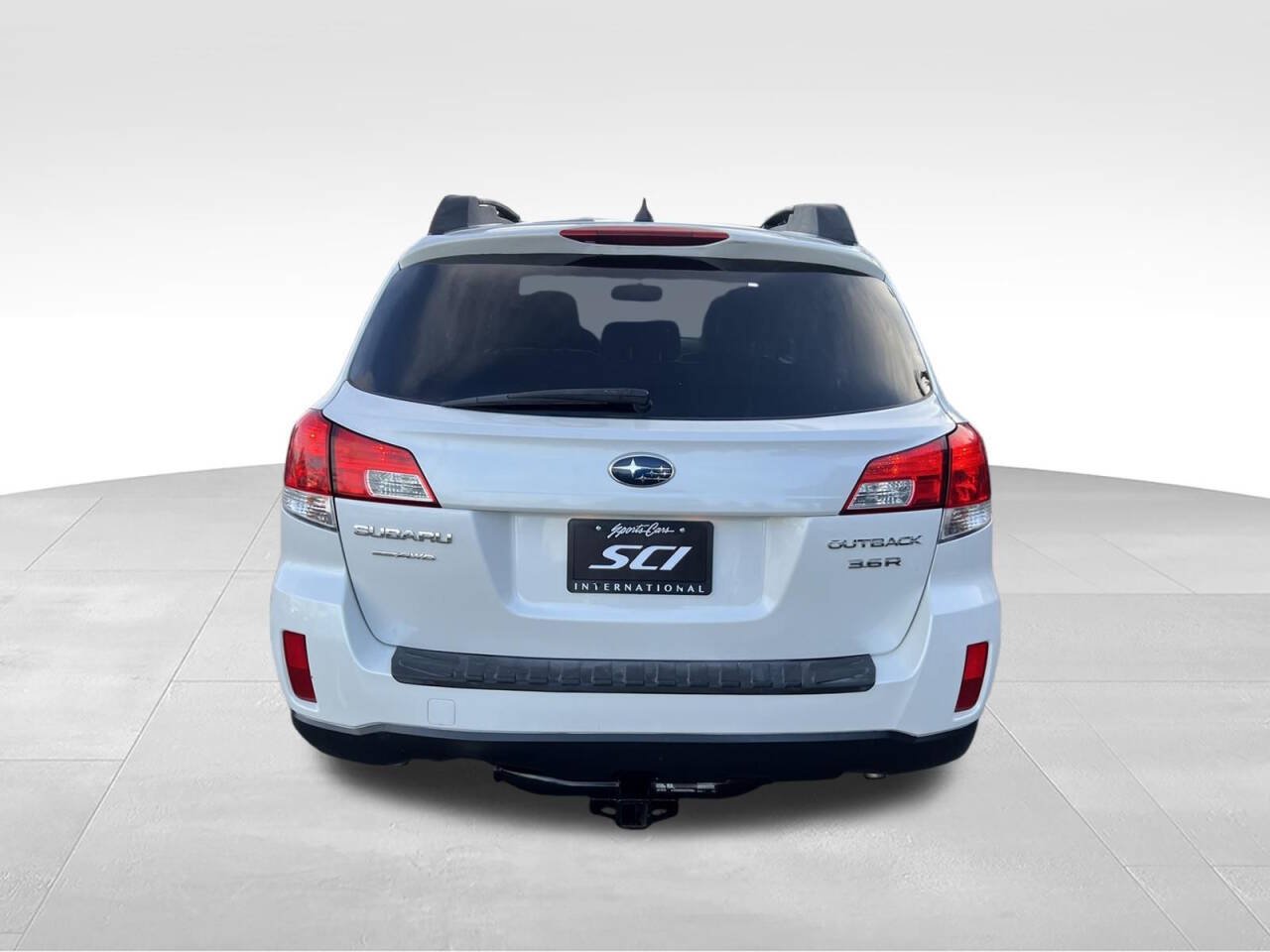 Used 2012 Subaru Outback 3.6R Limited AWD/4WD image 4