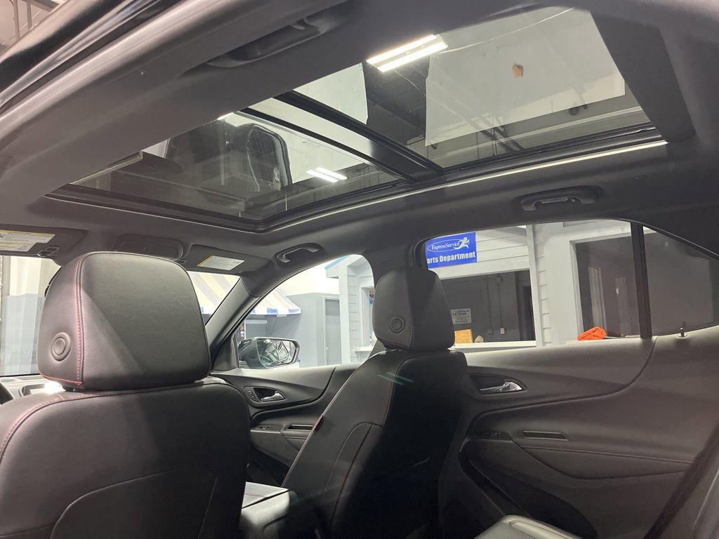 Used 2024 Chevrolet Equinox RS w/ RS Leather Package image 36