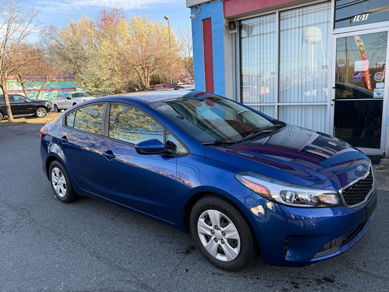 Used 2018 Kia Forte LX image 9