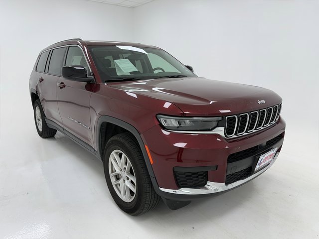Used 2023 Jeep Grand Cherokee L Laredo image 2
