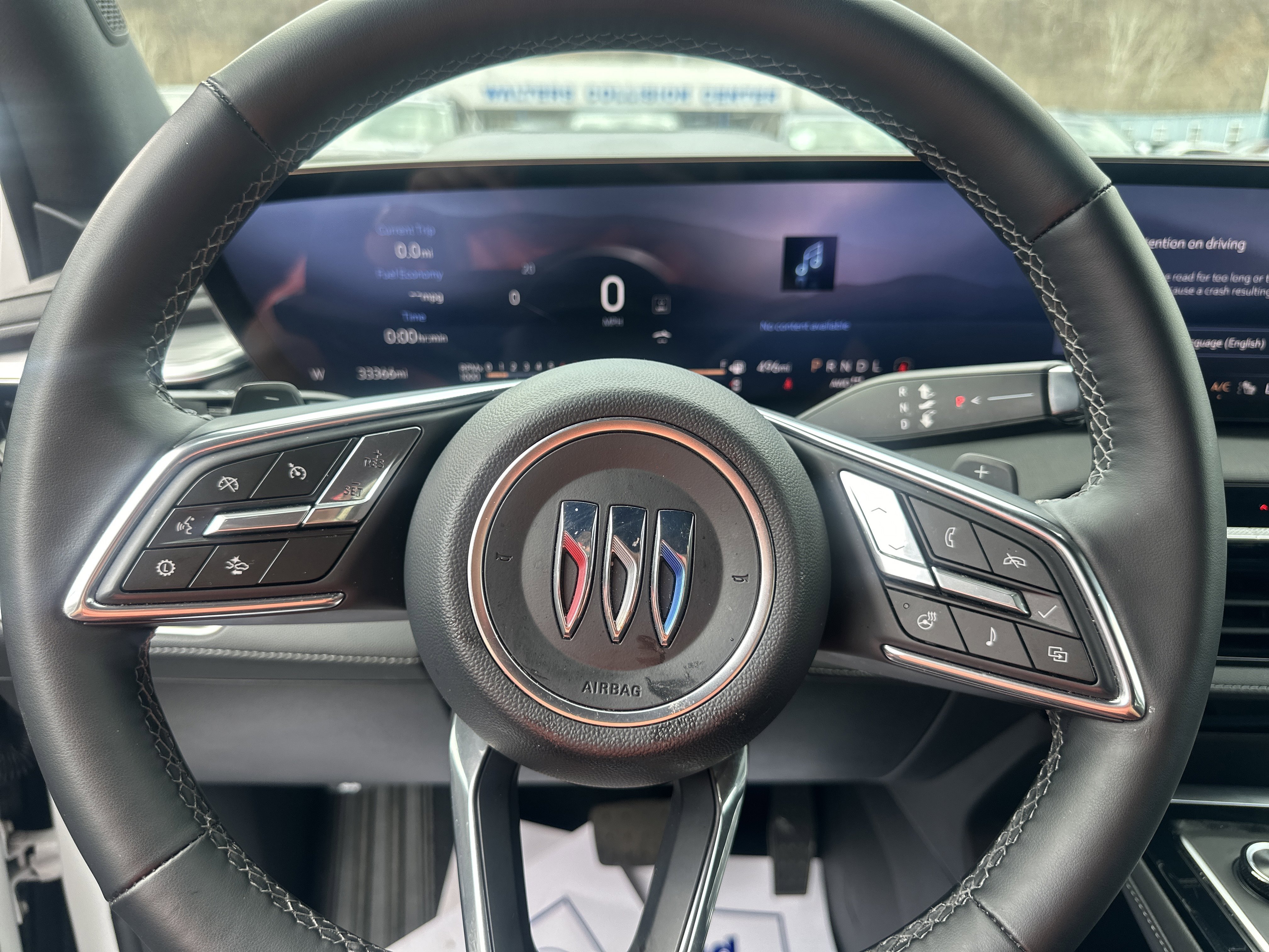 Used 2025 Buick Enclave Preferred image 17