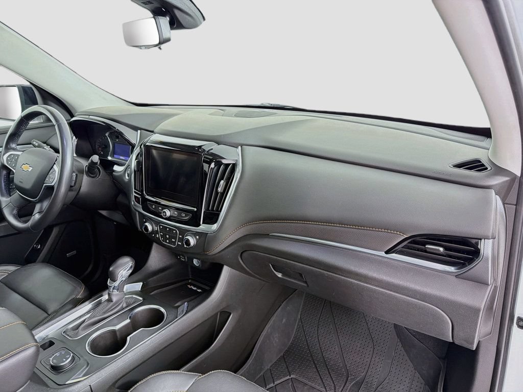 Used 2021 Chevrolet Traverse Premier w/ Redline Edition AWD/4WD image 31