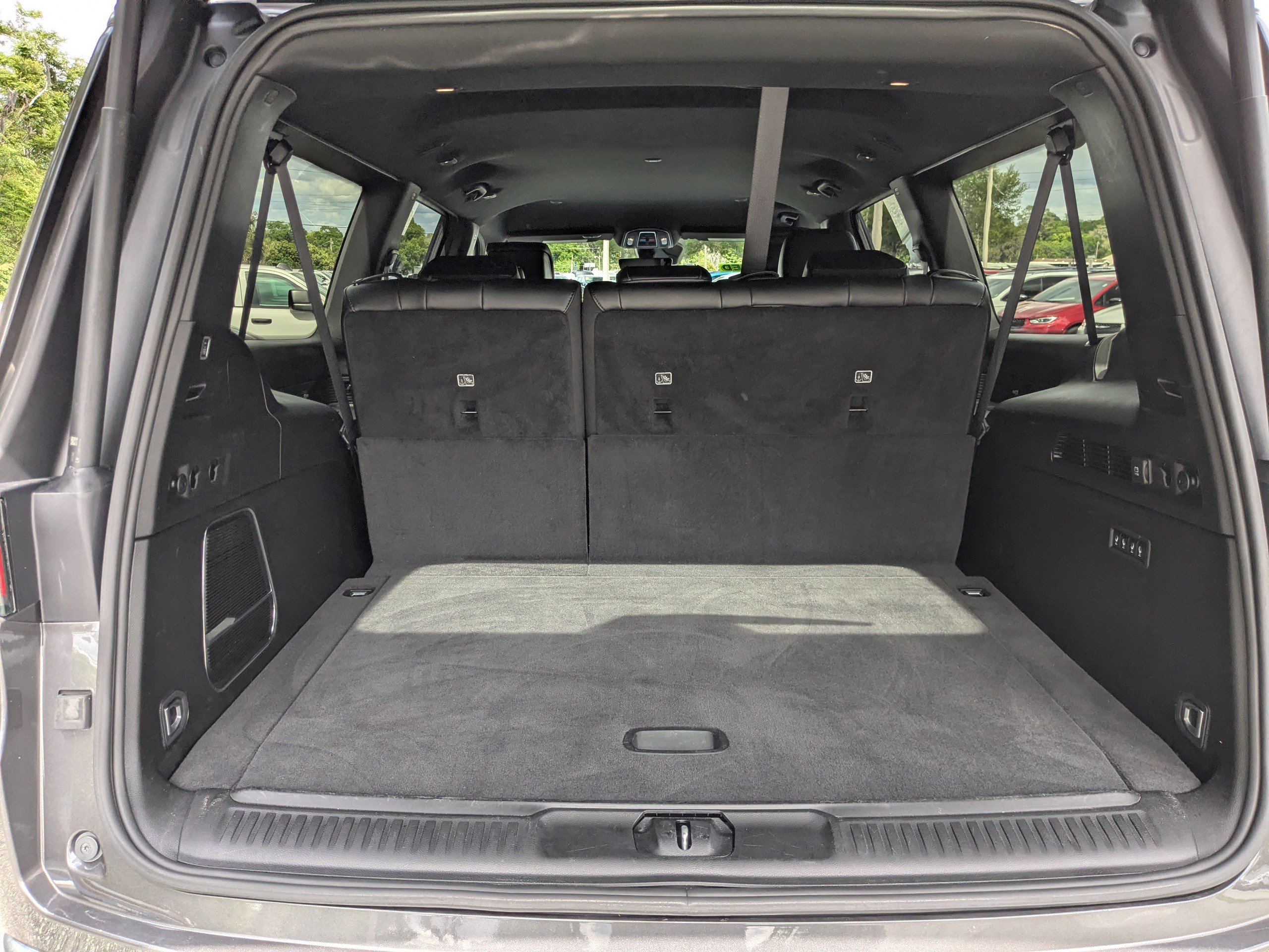 Certified 2024 Jeep Wagoneer L Series II w/ Flexible Seating Group AWD/4WD image 11