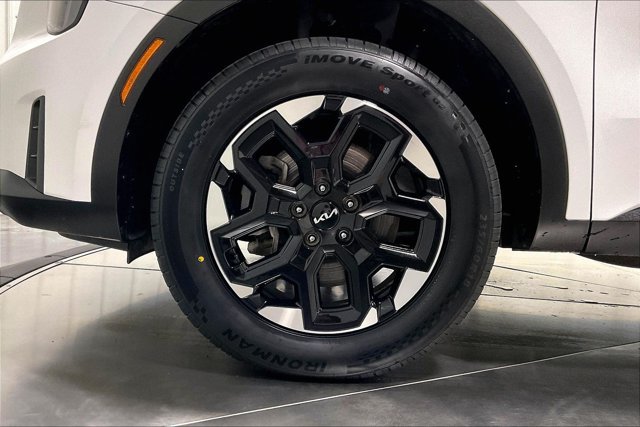 Used 2024 Kia Sorento S w/ Panoramic Sunroof Package AWD/4WD image 9