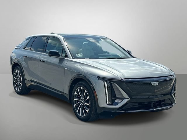 Used 2025 Cadillac Lyriq Sport AWD/4WD image 25