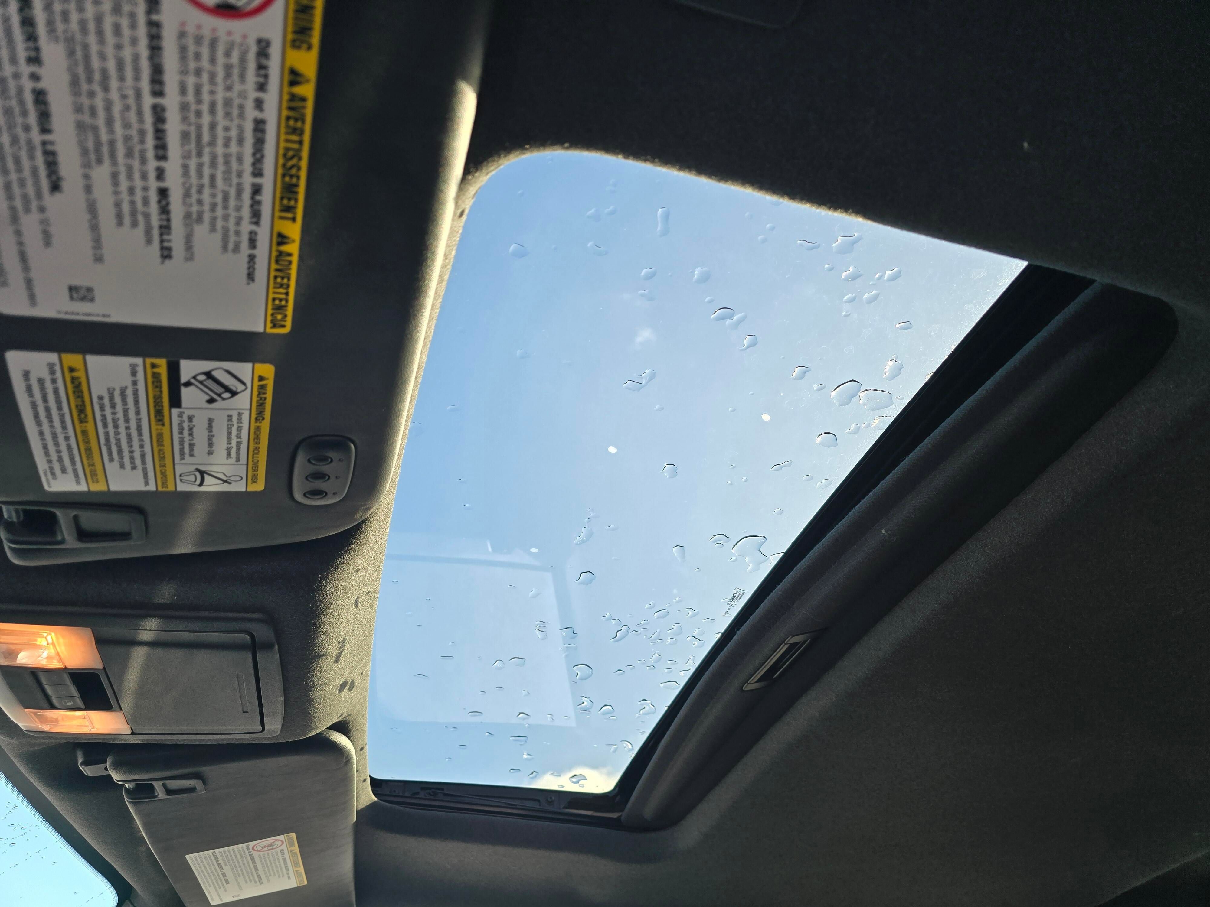 Used 2014 Ford F350 Platinum w/ Platinum Package image 24