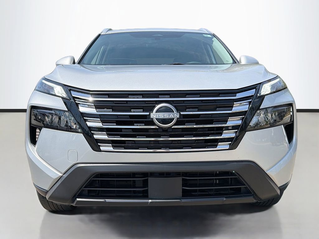 Used 2024 Nissan Rogue SV w/ SV Premium Package image 3