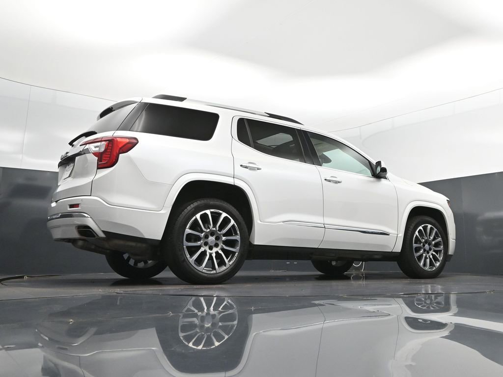 Used 2022 GMC Acadia Denali w/ Denali Ultimate Package FWD image 43