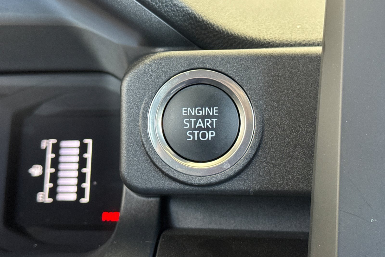 Certified 2026 Toyota 4Runner SR5 AWD/4WD image 22