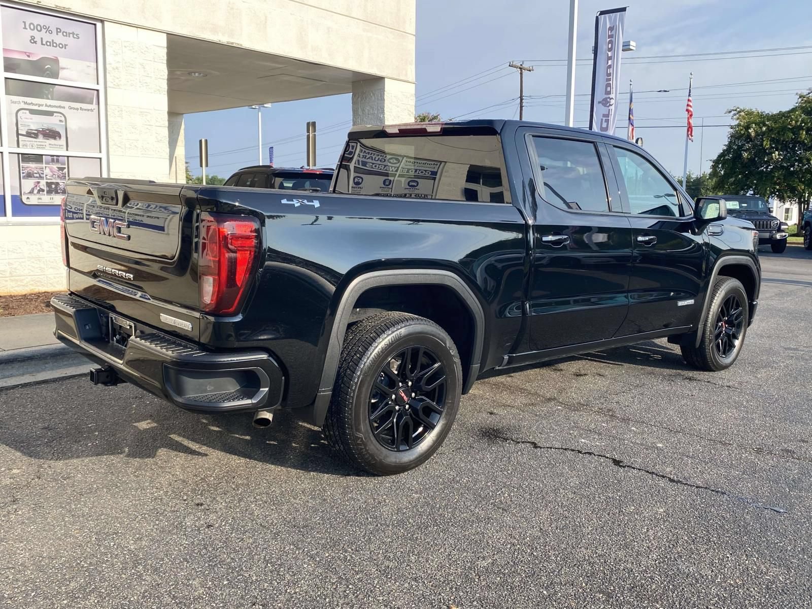 Used 2024 GMC Sierra 1500 Elevation AWD/4WD image 7