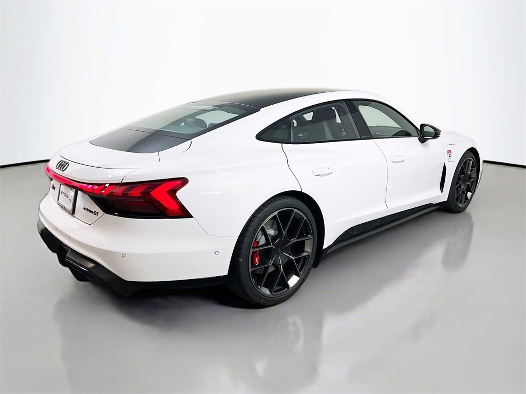New 2026 Audi RS e-tron GT performance image 7