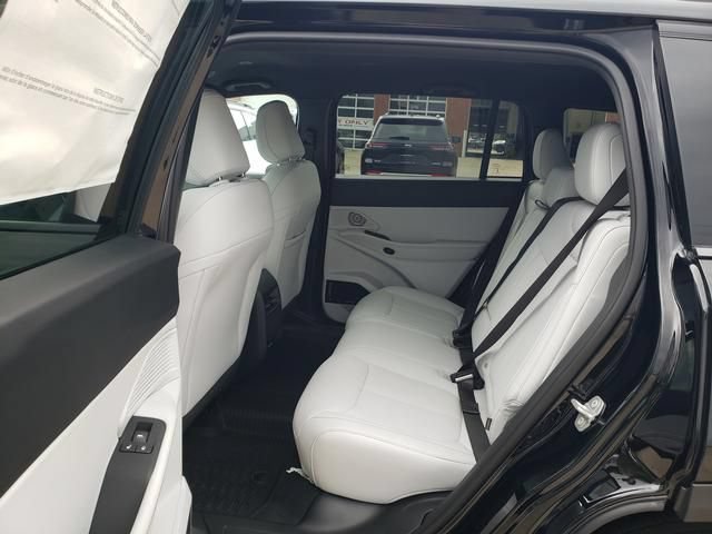 New 2026 Jeep Cherokee Limited AWD/4WD image 7