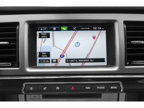 Used 2015 Jaguar XF Sport image 23