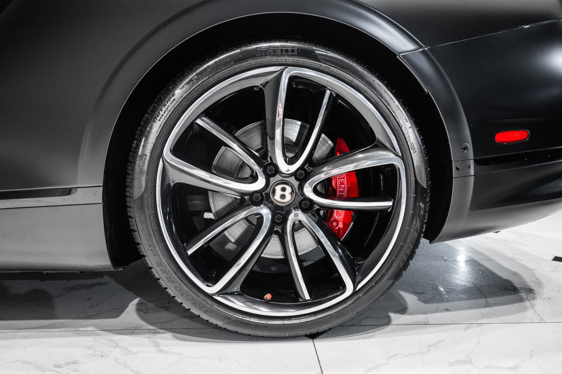 Used 2020 Bentley Continental GT image 14
