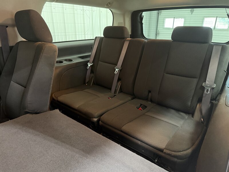 Used 2011 Chevrolet Suburban LS RWD image 15