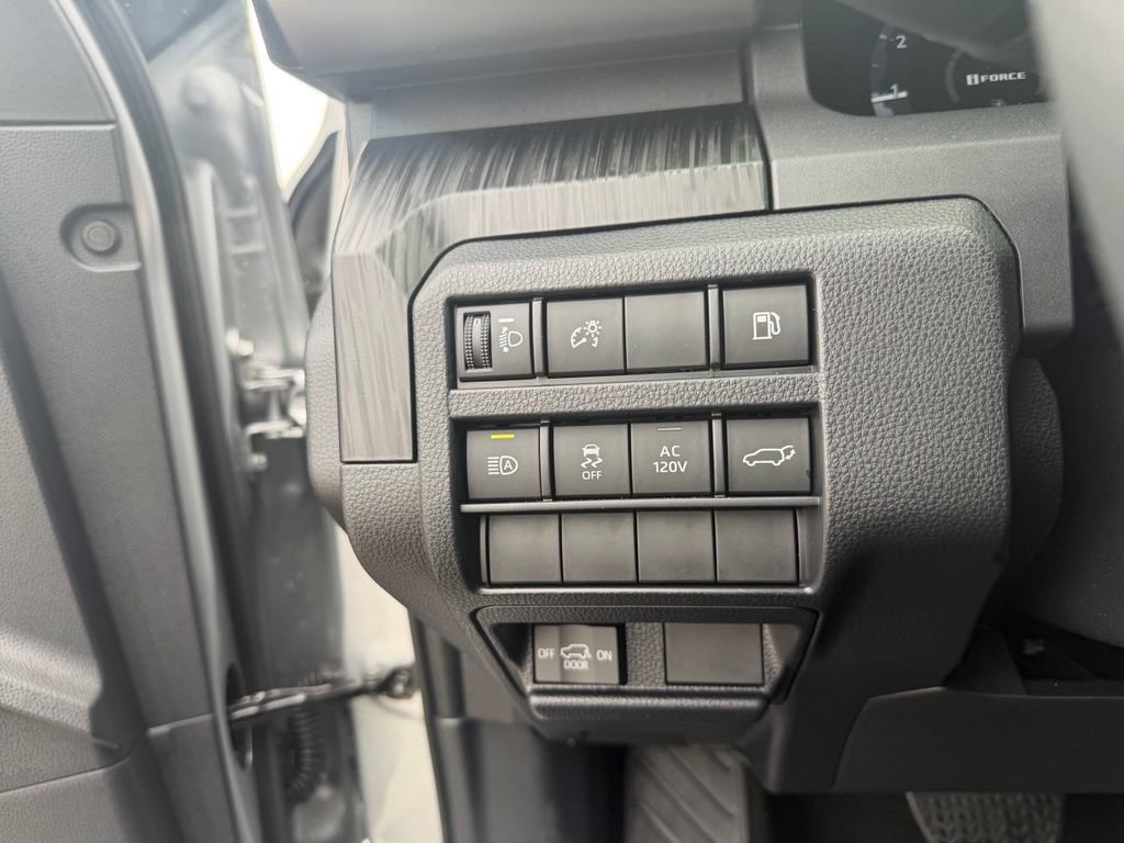 Used 2026 Toyota 4Runner Platinum AWD/4WD image 19