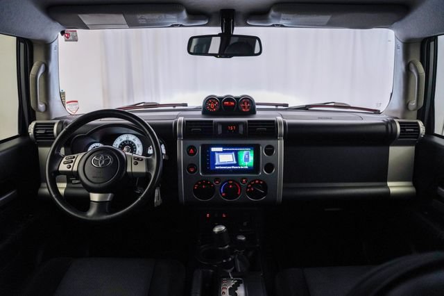 Used 2011 Toyota FJ Cruiser 4WD w/ Upgrade Pkg image 12