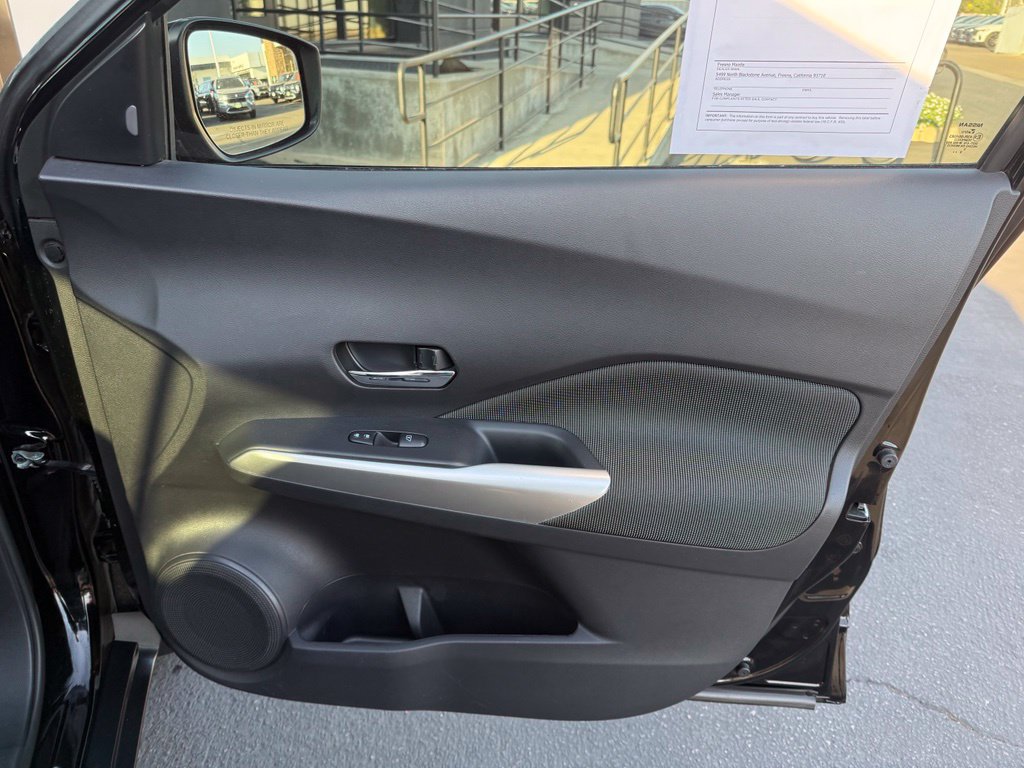 Used 2020 Nissan Kicks SV FWD image 15