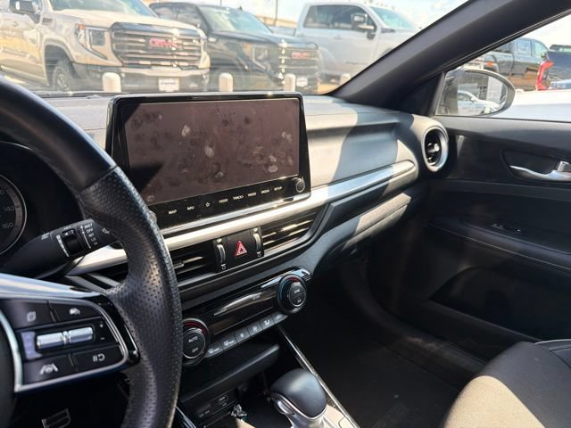 Used 2022 Kia Forte GT-Line FWD image 10