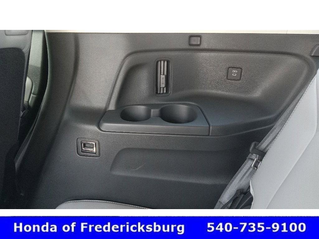 Certified 2025 Honda Pilot Touring image 36