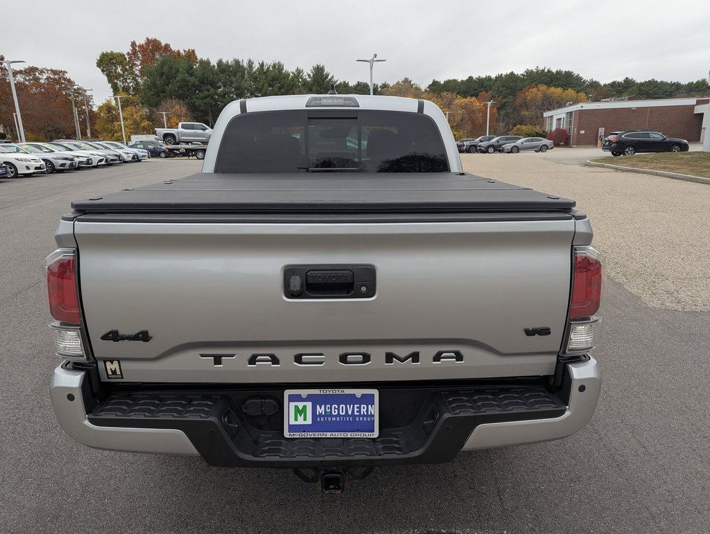 Used 2022 Toyota Tacoma Limited image 4