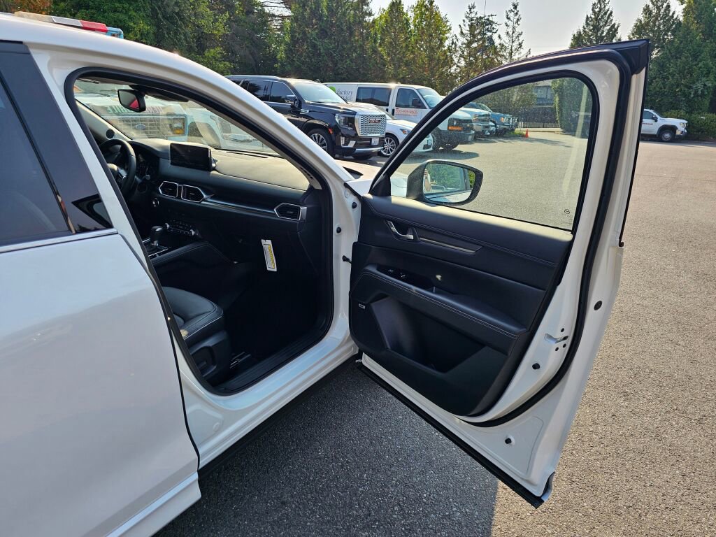 New 2025 MAZDA CX-5 AWD 2.5 S w/ Premium Plus Pkg image 29