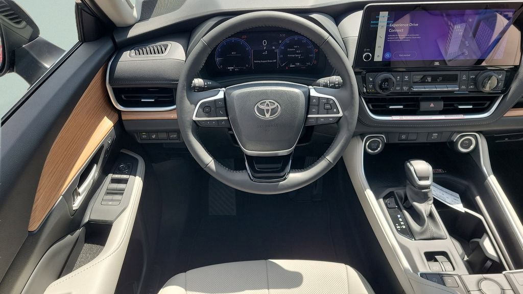 New 2026 Toyota Grand Highlander FWD image 13