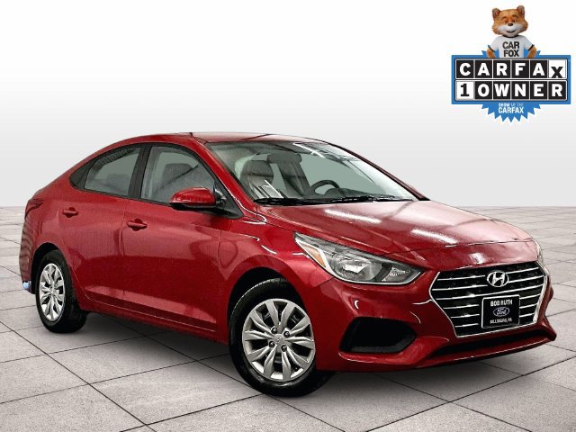 Used 2022 Hyundai Accent SE FWD image 2