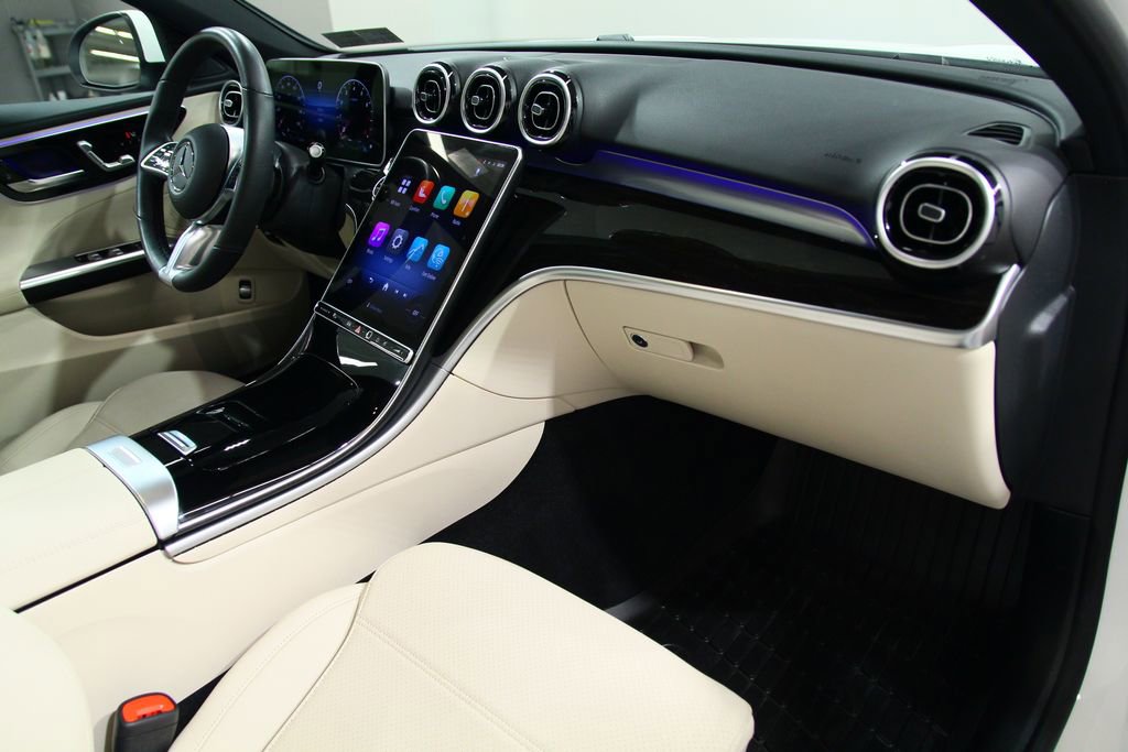 Certified 2025 Mercedes-Benz C 300 4MATIC Sedan image 21