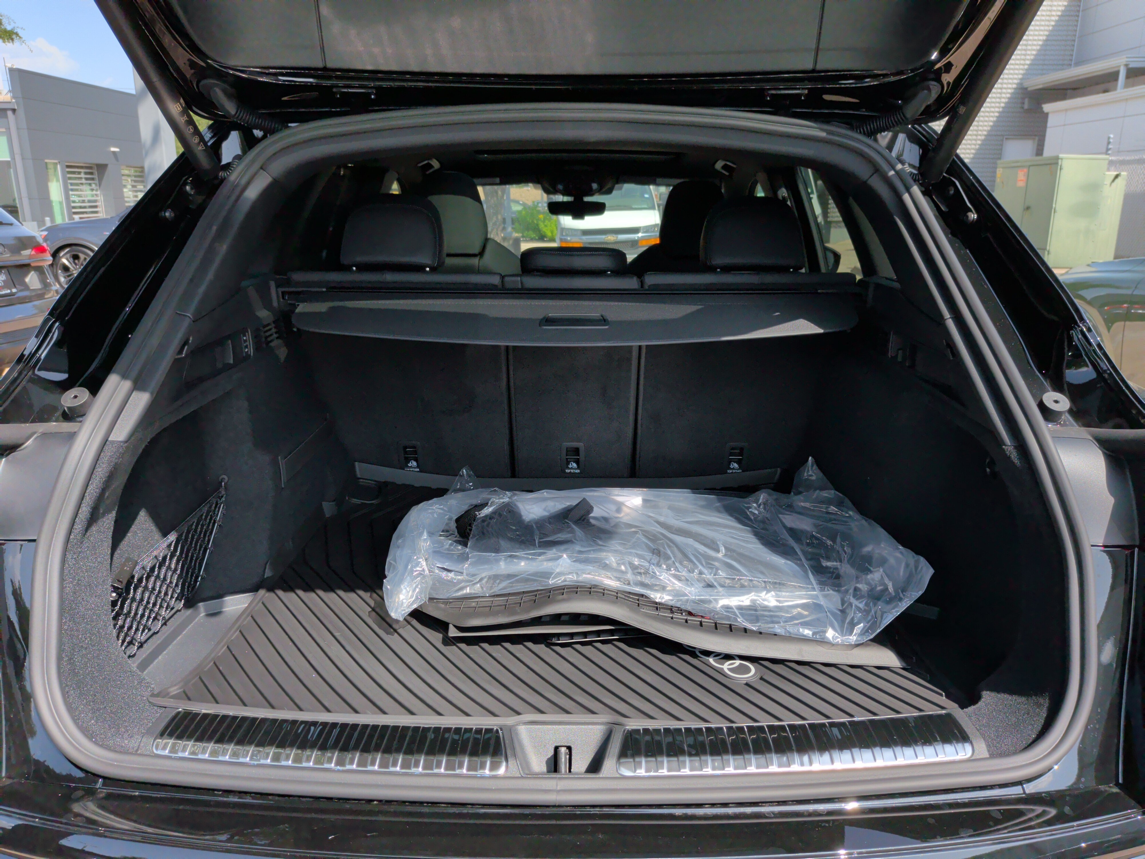 New 2026 Audi SQ5 Prestige AWD/4WD image 33