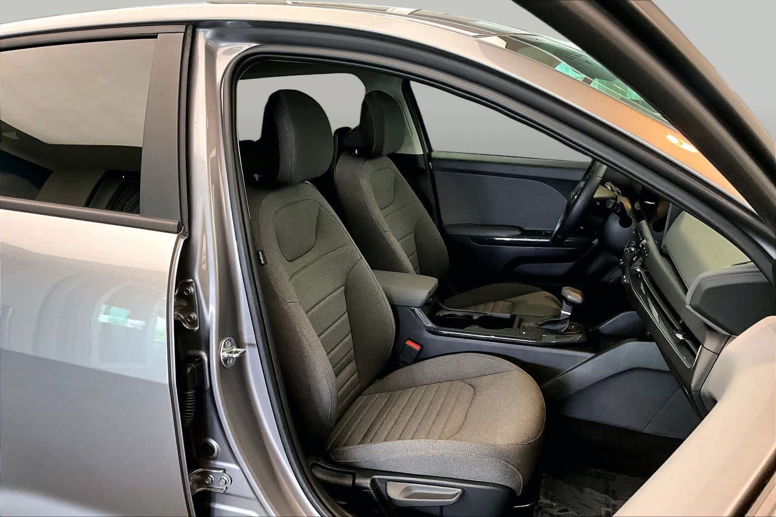 Used 2025 Kia K4 EX FWD image 9