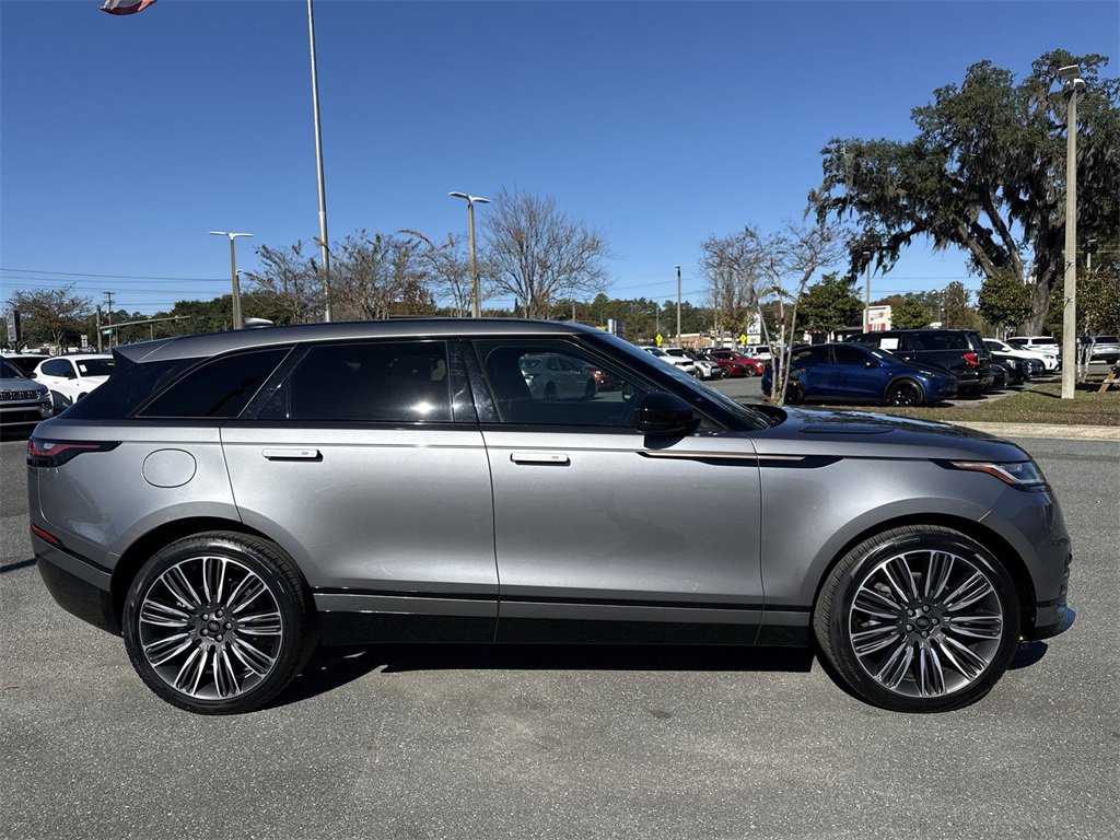 Used 2022 Land Rover Range Rover Velar R-Dynamic S image 2
