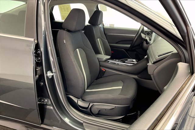 Used 2022 Hyundai Sonata SEL w/ Cargo Package image 6