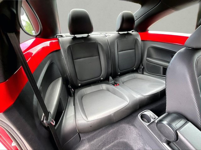 Used 2015 Volkswagen Beetle 1.8T FWD image 28