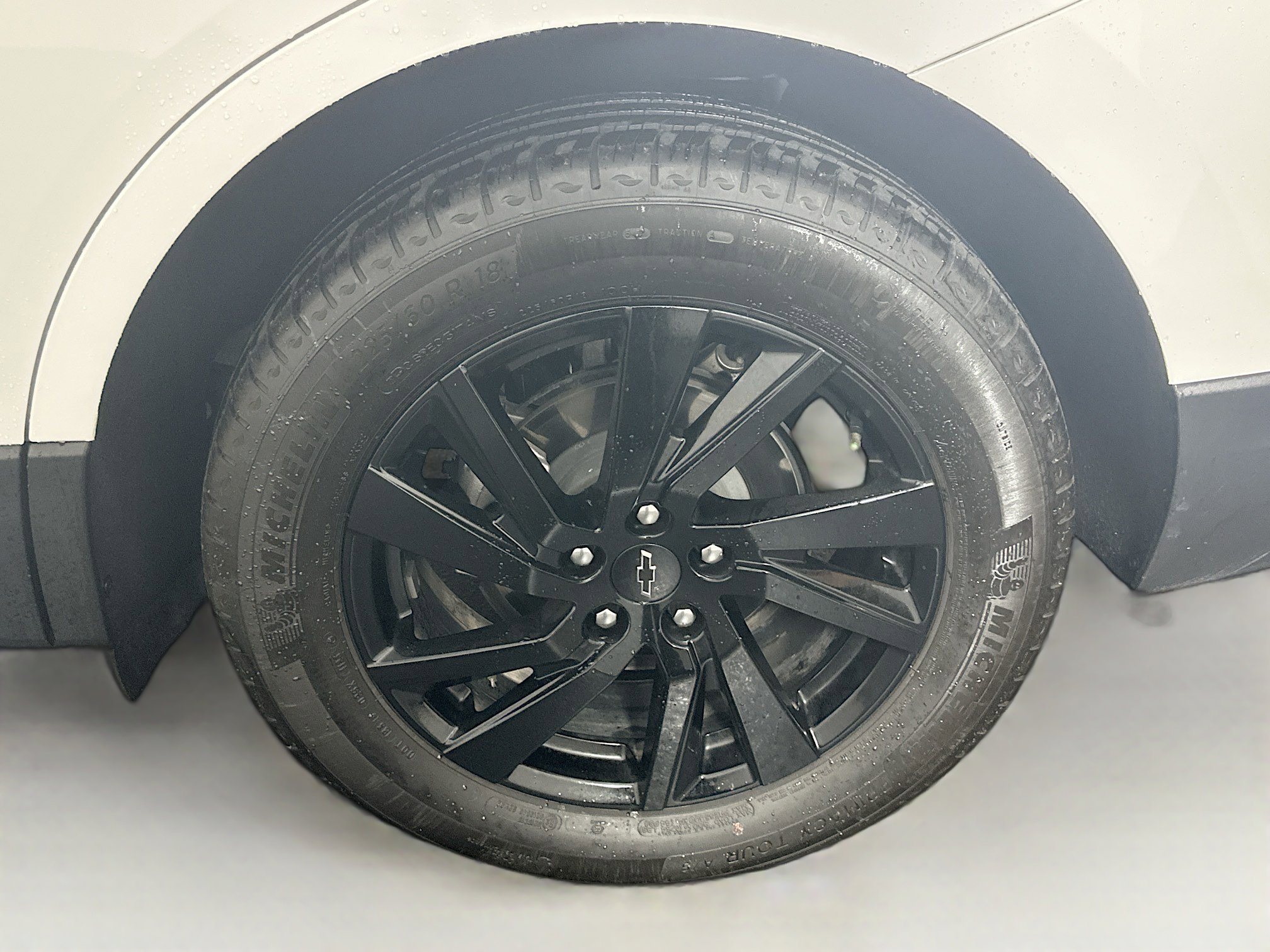 Used 2024 Chevrolet Equinox LS w/ LS Convenience Package image 11