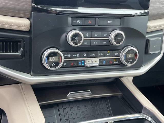 Used 2024 Ford Expedition Limited AWD/4WD image 36