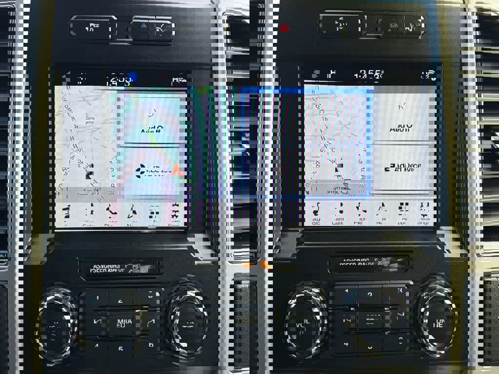 Used 2019 Ford F150 Lariat image 26