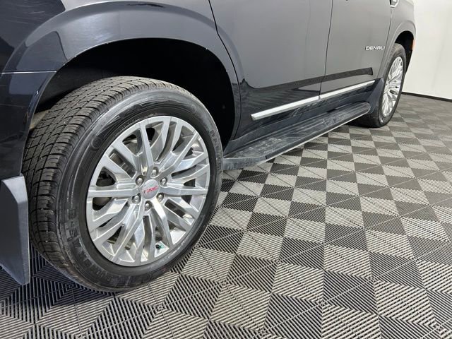 Used 2023 GMC Yukon Denali w/ LPO, Floor Liner Package AWD/4WD image 5