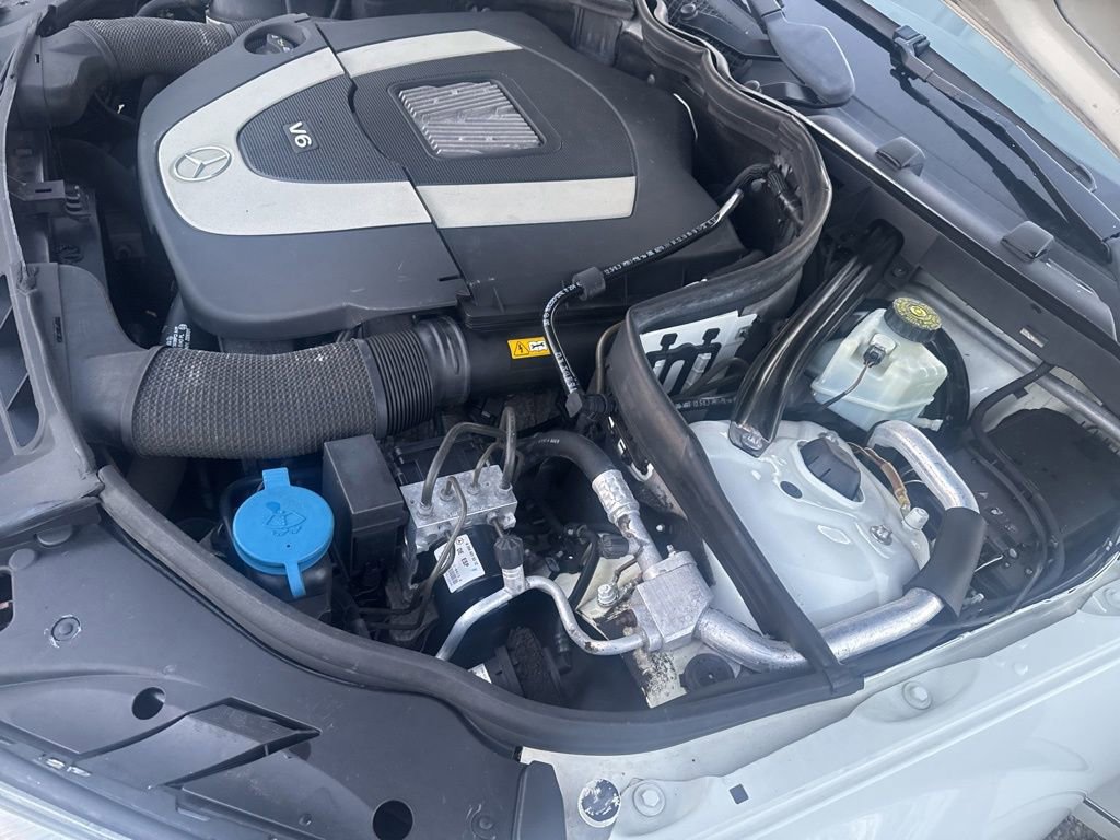 Used 2011 Mercedes-Benz C 300 4MATIC Sedan image 57