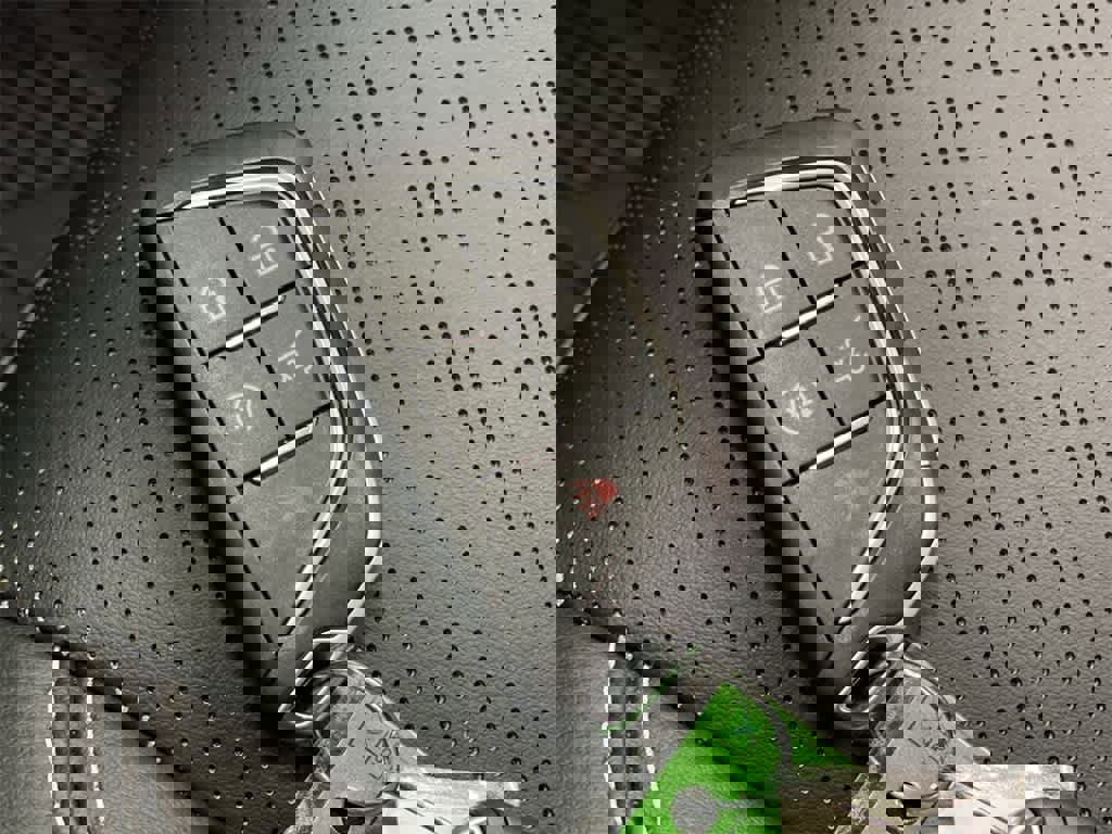 Used 2024 Cadillac Lyriq Luxury w/ LPO, Floor Liner Package image 28