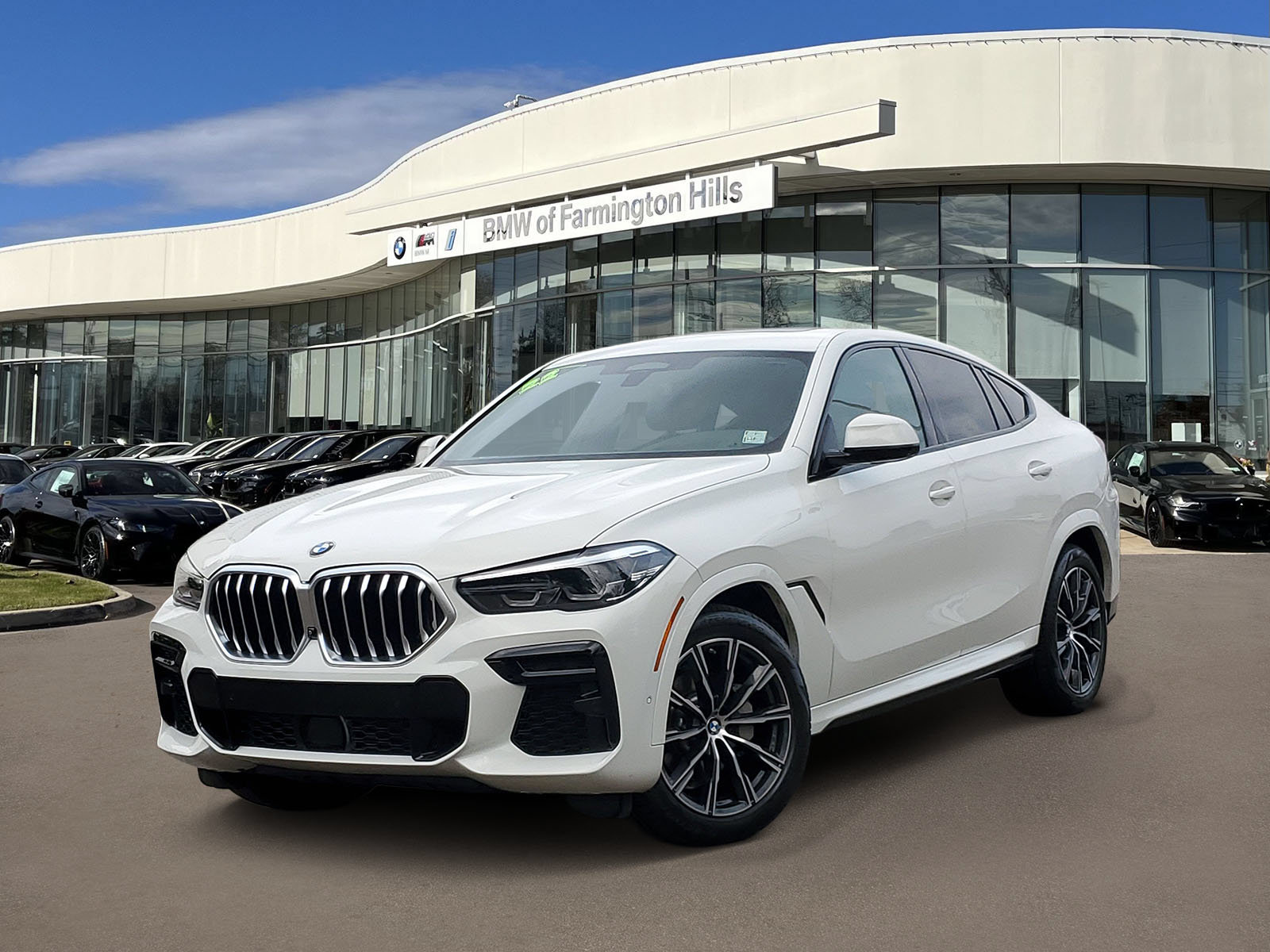 Used 2022 BMW X6 xDrive40i w/ M Sport Package AWD/4WD image 1