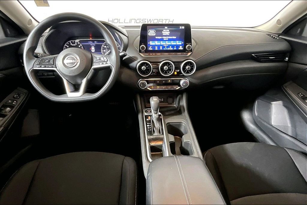 Used 2025 Nissan Sentra SV FWD image 11