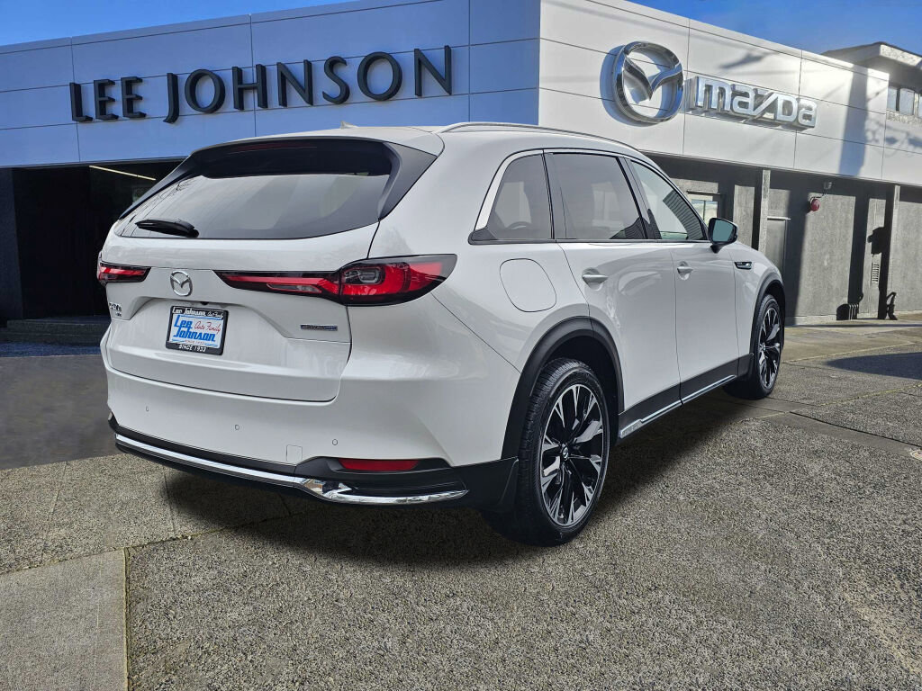 Certified 2024 MAZDA CX-90 Plug-In Hybrid w/ Premium Pkg image 5