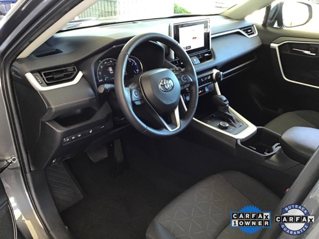 Used 2024 Toyota RAV4 XLE image 32