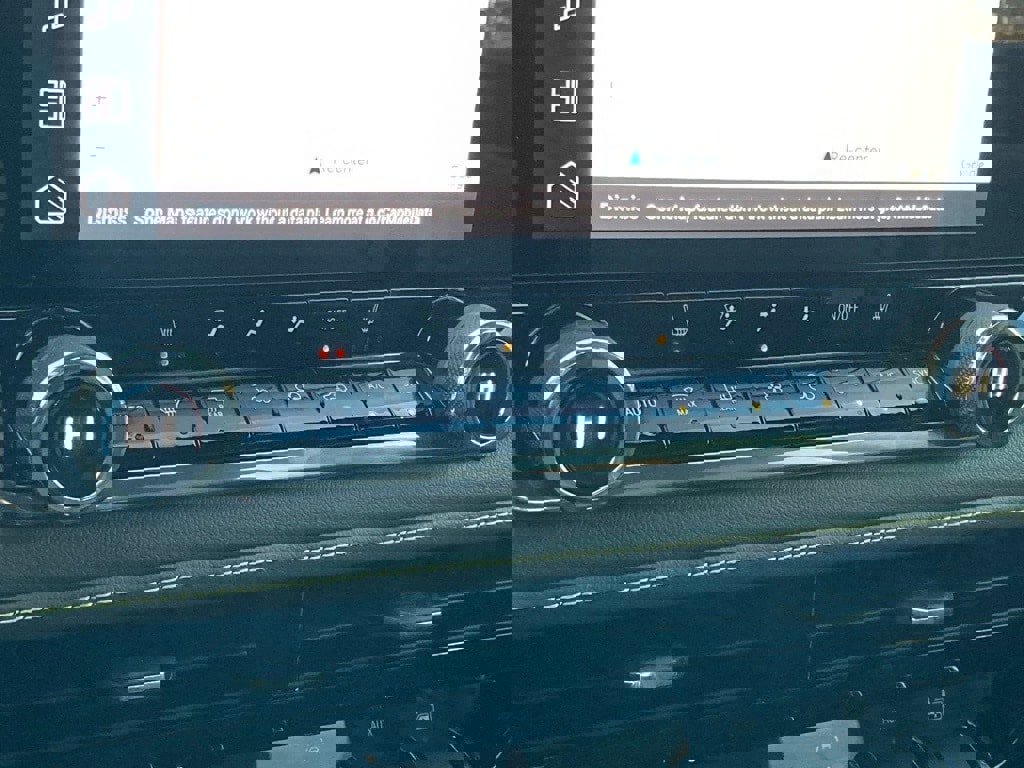 Used 2024 Chevrolet Colorado ZR2 image 22