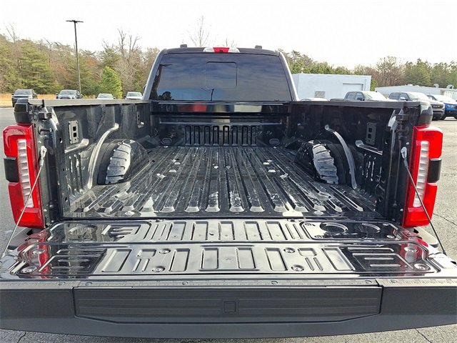 Used 2024 Ford F350 Lariat w/ Lariat Ultimate Package image 28